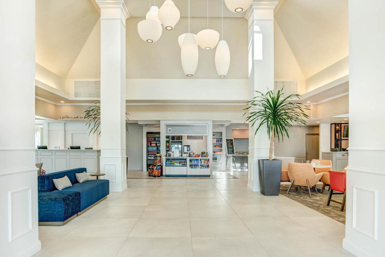 Hilton Garden Inn Lakewood Eksteriør billede