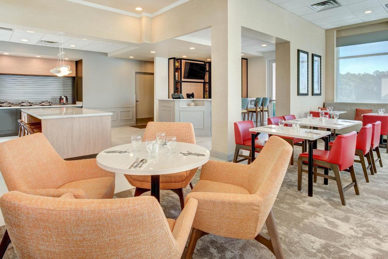 Hilton Garden Inn Lakewood Eksteriør billede