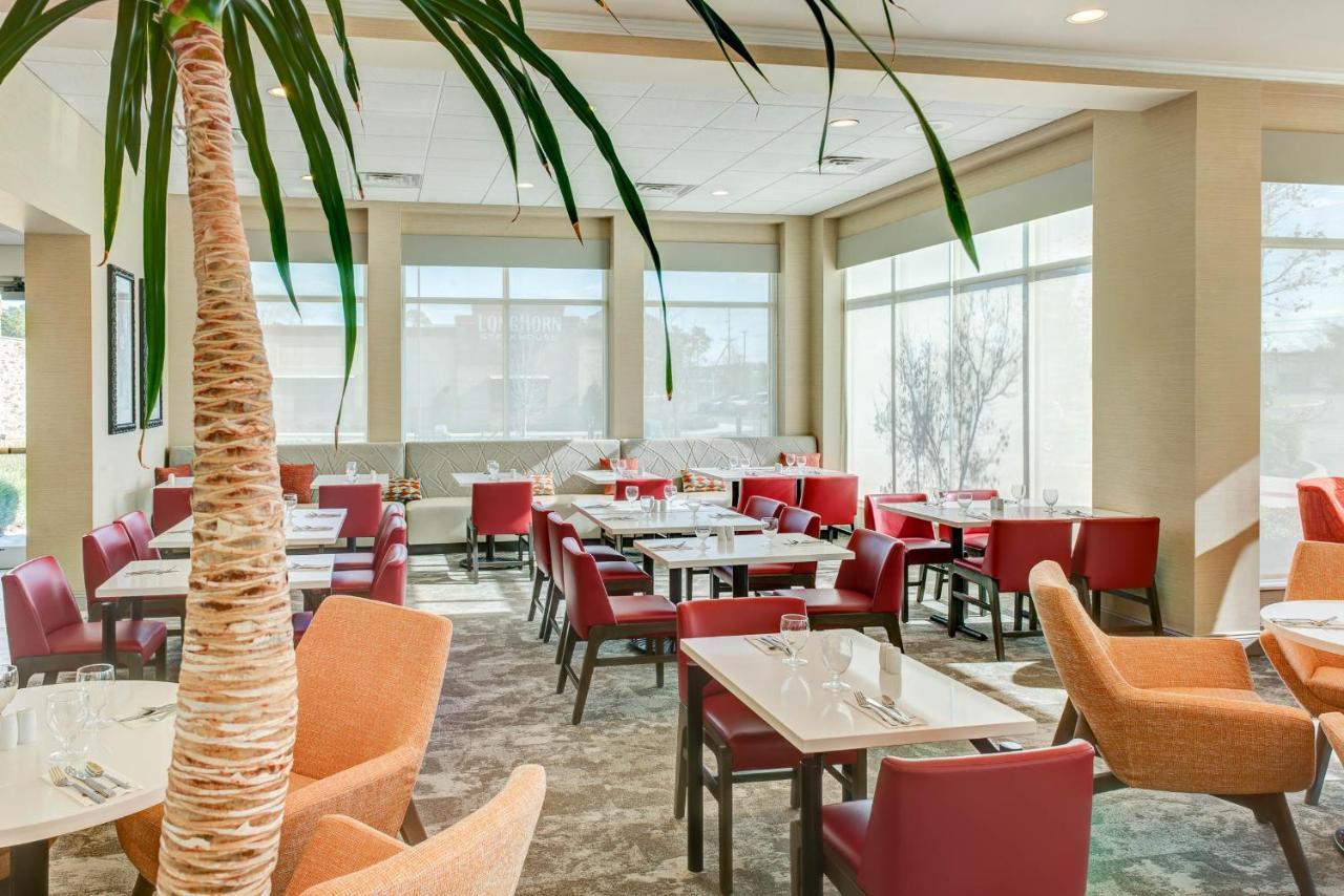 Hilton Garden Inn Lakewood Eksteriør billede