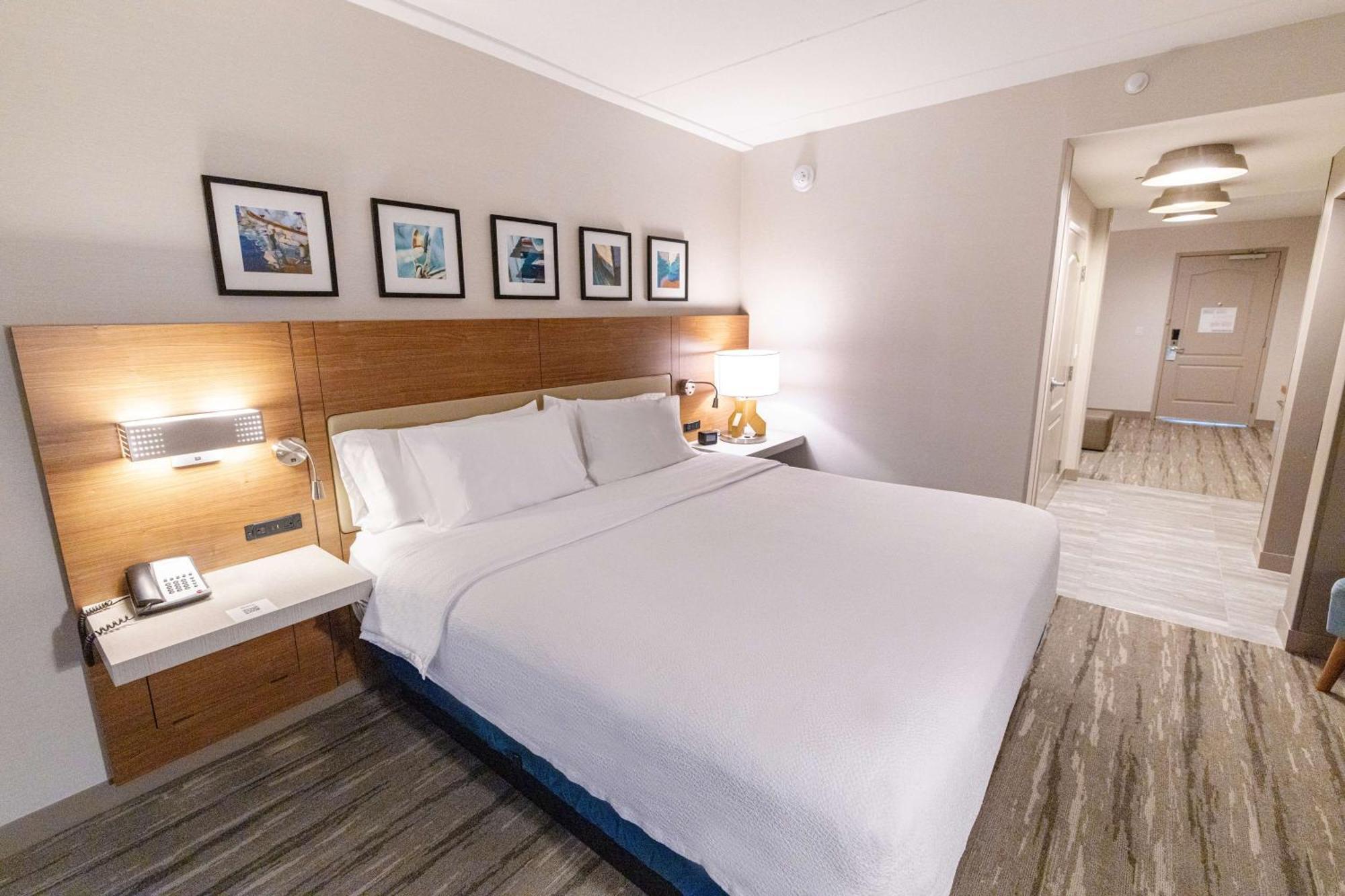 Hilton Garden Inn Lakewood Eksteriør billede